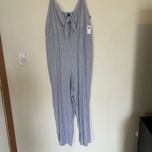 NWT L Striped Smocked Cropped Knotted
Sailor/coastal Linen-Blend Cami Jumpsuit
